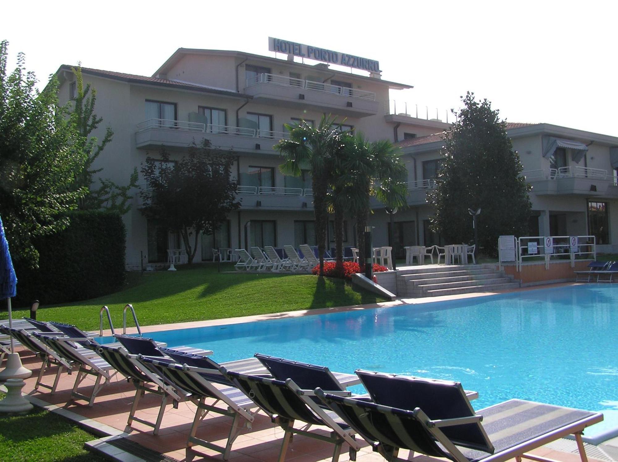 Hotel Porto Azzurro Sirmione Bagian luar foto